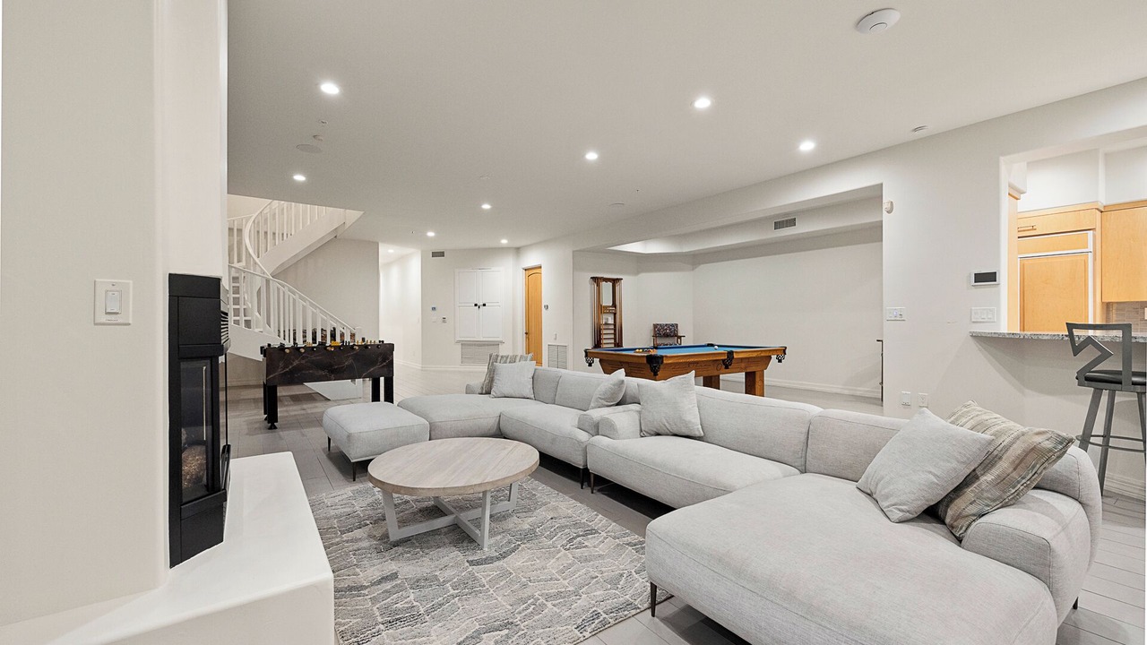 Photo of Livingroom in Copeland Hill