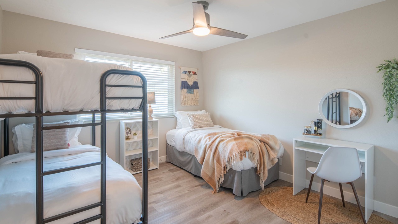Photo of Bedroom in Paradise Valley Village