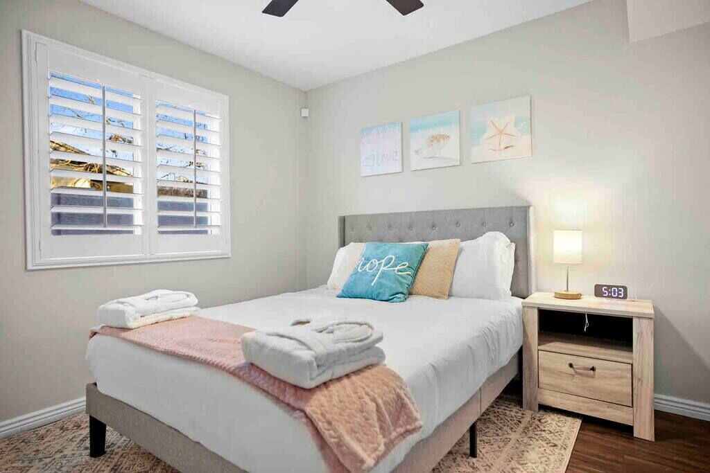 Photo of Bedroom in Central Scottsdale