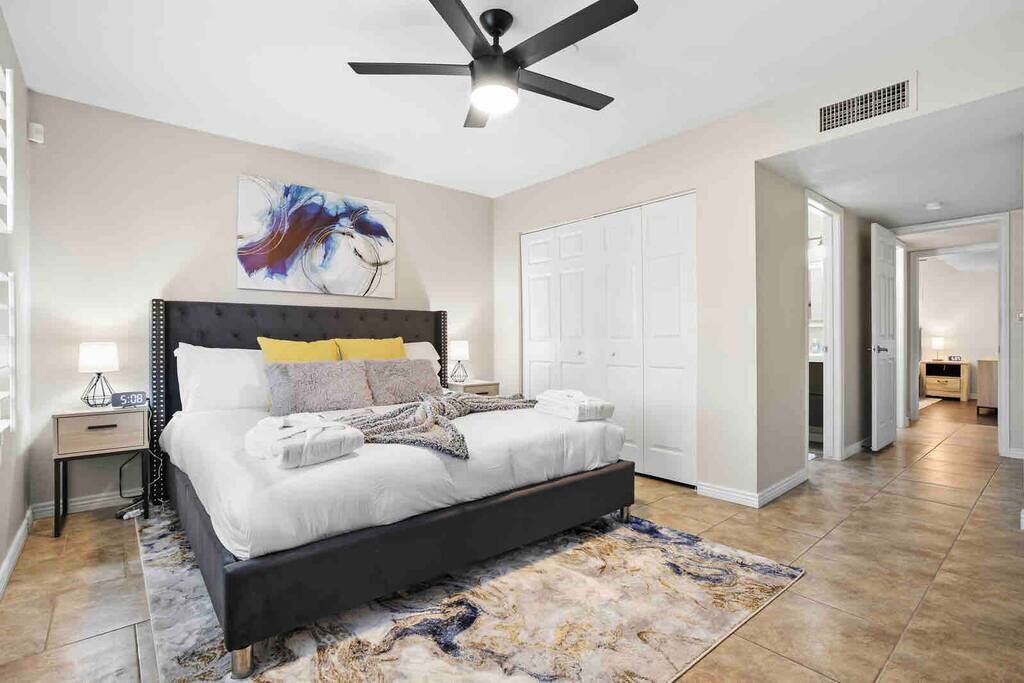 Photo of Bedroom in Central Scottsdale
