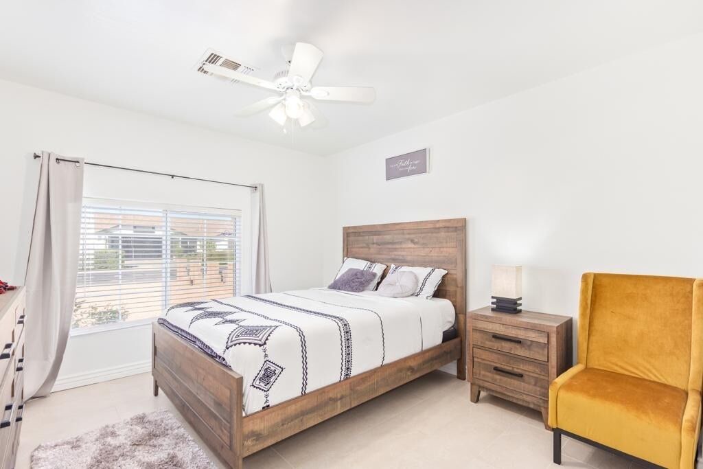 Photo of Bedroom in Maryvale