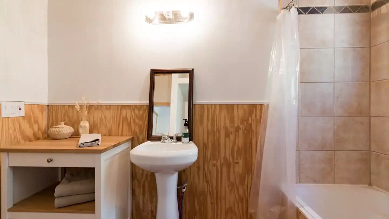 Photo of Bathroom in Summerhaven