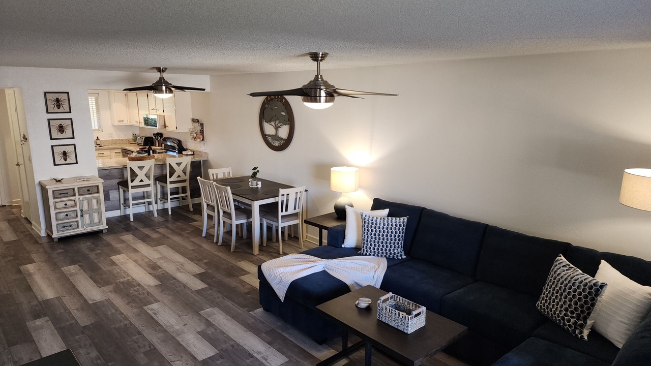 Photo of Livingroom in Las Haciendas De Paradise Village