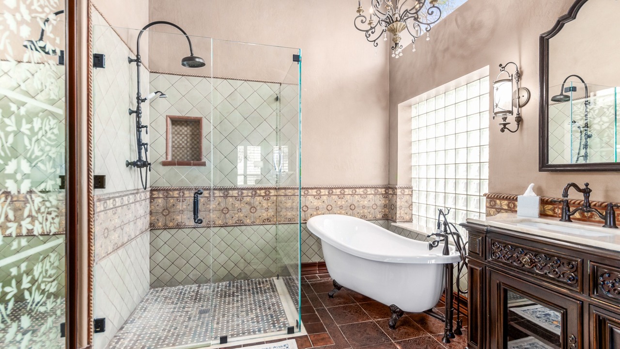 Photo of Bathroom in Foothills Club West