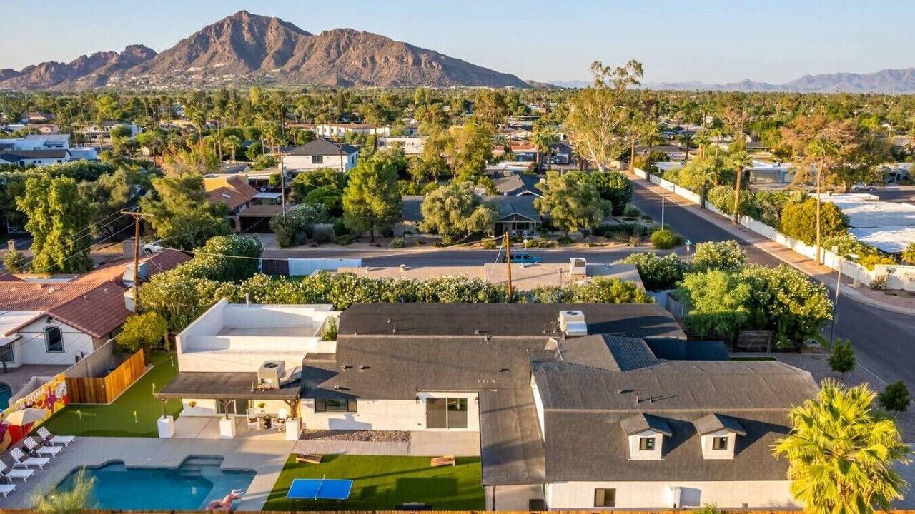 Photo of Outdoor in Desert Shadows