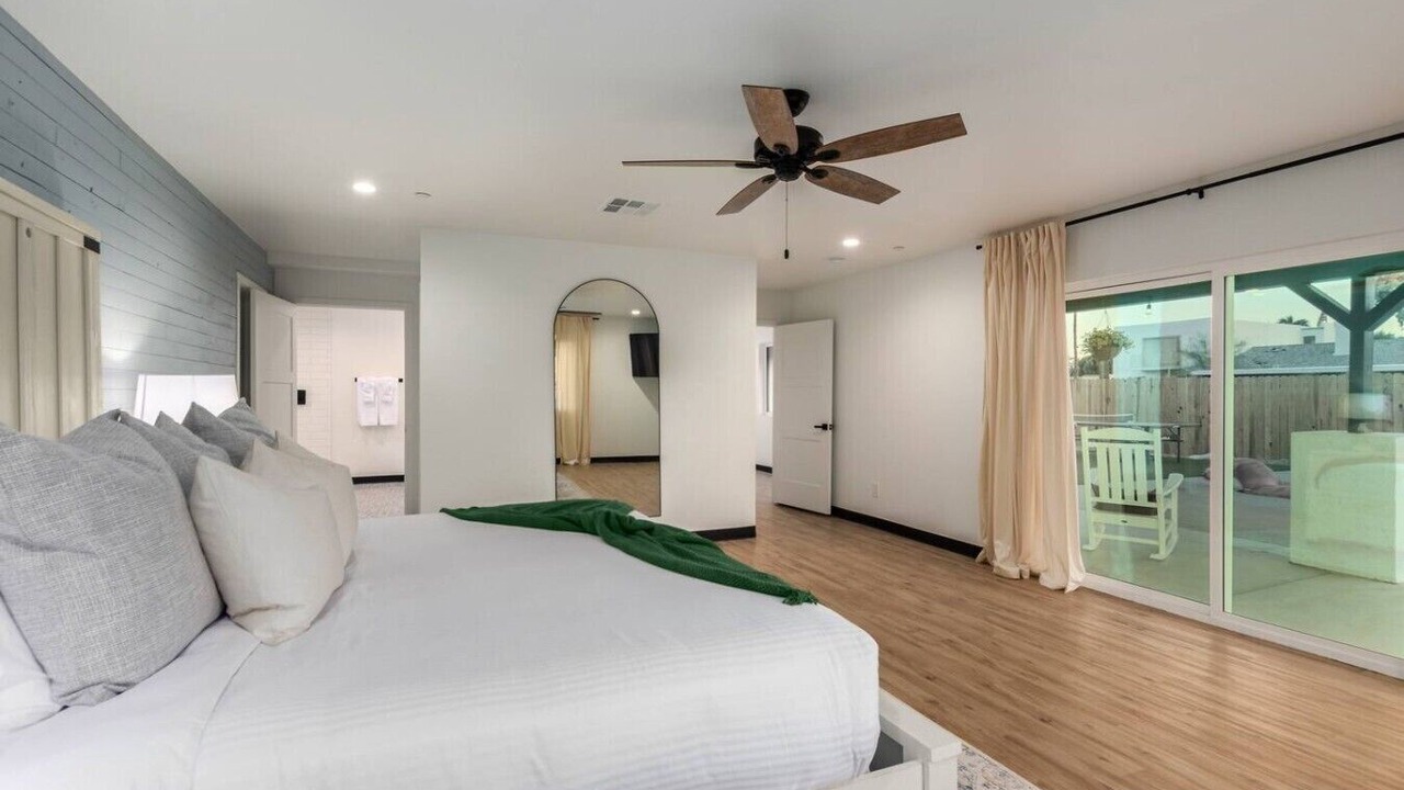 Photo of Bedroom in Desert Shadows