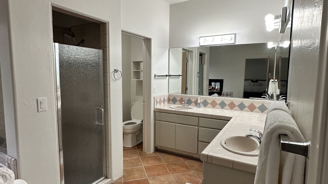 Photo of Bathroom in Vista De La Sierra De Dios