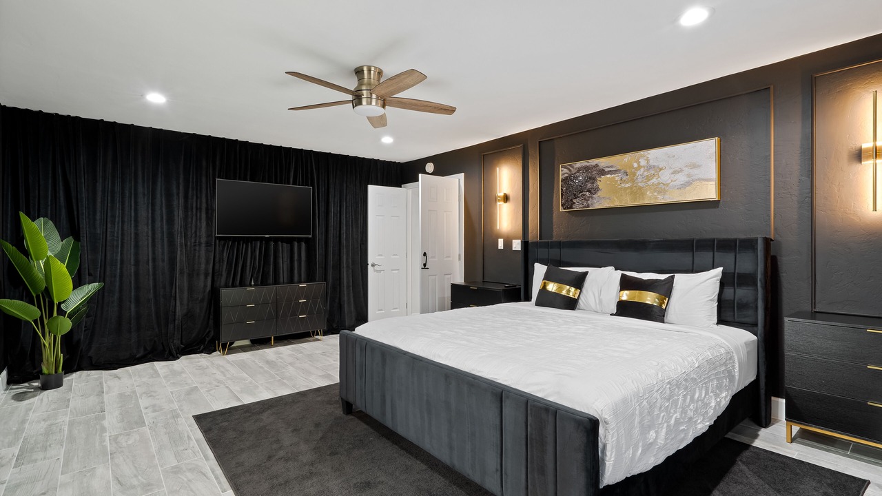 Photo of Bedroom in Oracle Foothills Estates
