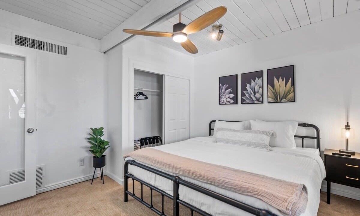 Photo of Bedroom in Moon Mountain Vistas