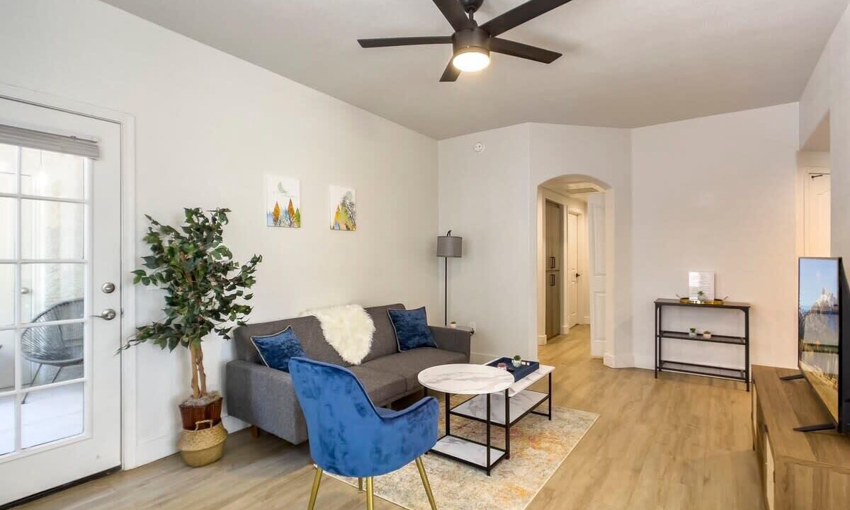 Photo of Livingroom in Desert Paradise Estates