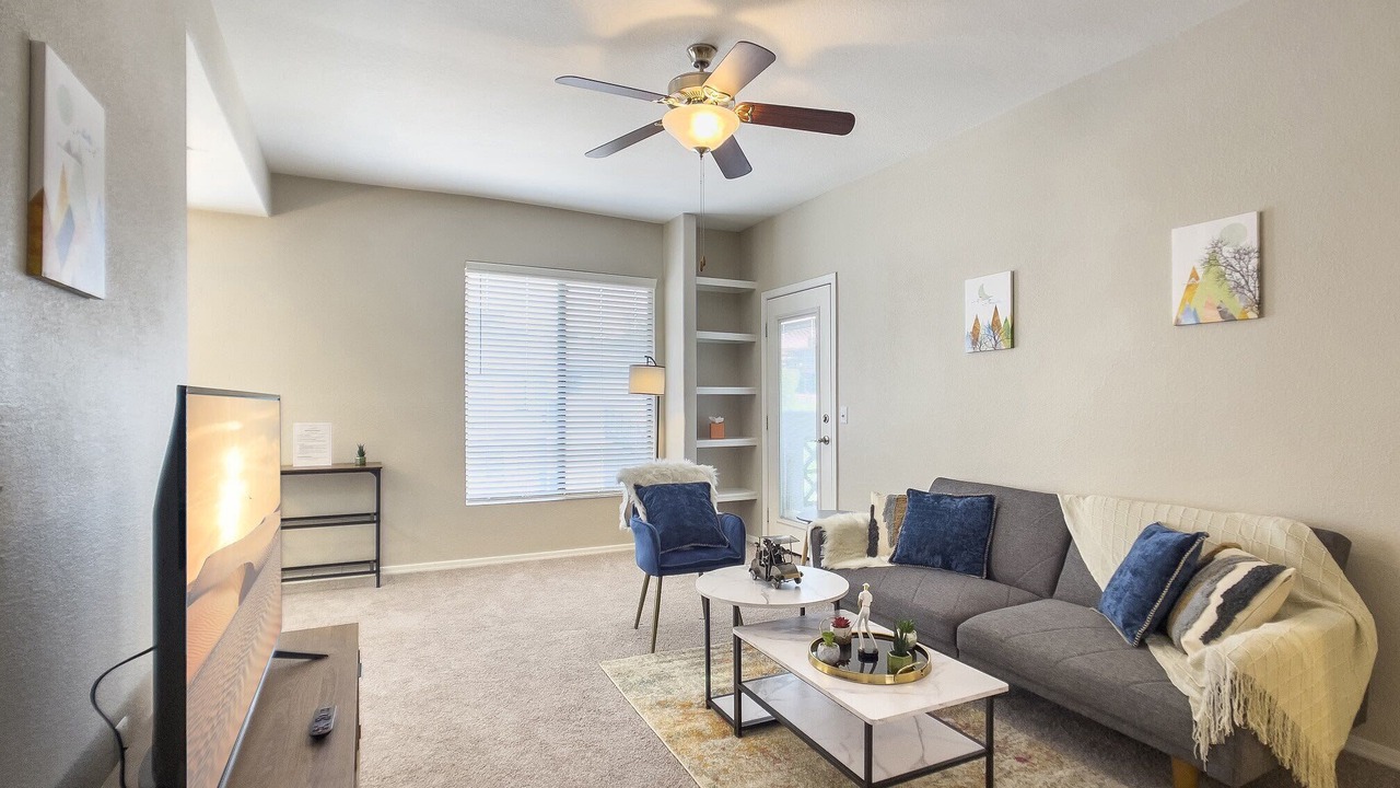 Photo of Livingroom in Desert Paradise Estates