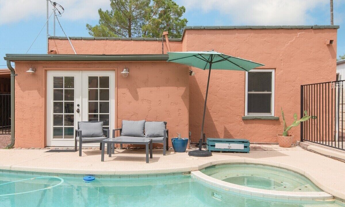 Photo of Outdoor in Keeling