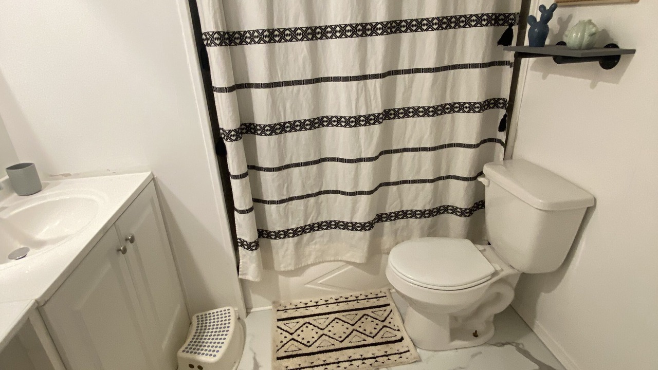 Photo of Bathroom in Bullhead City
