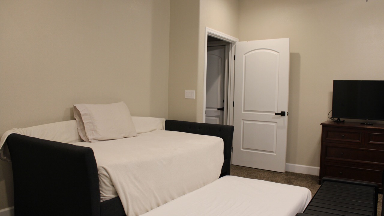Photo of Bedroom in Fort Mohave