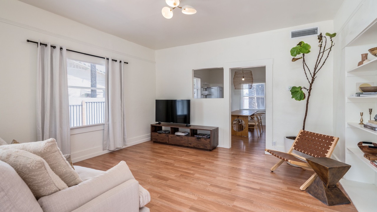 Photo of Livingroom in Iron Horse Historic District