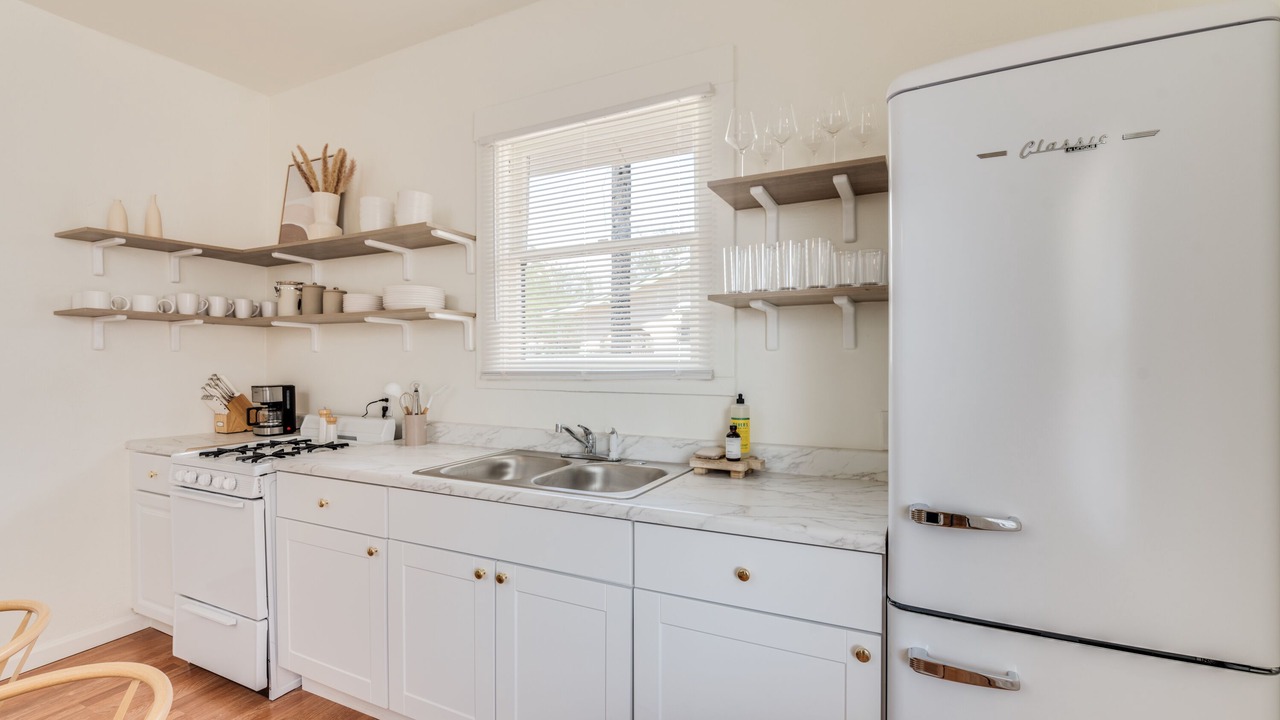 Photo of Kitchen in Iron Horse Historic District