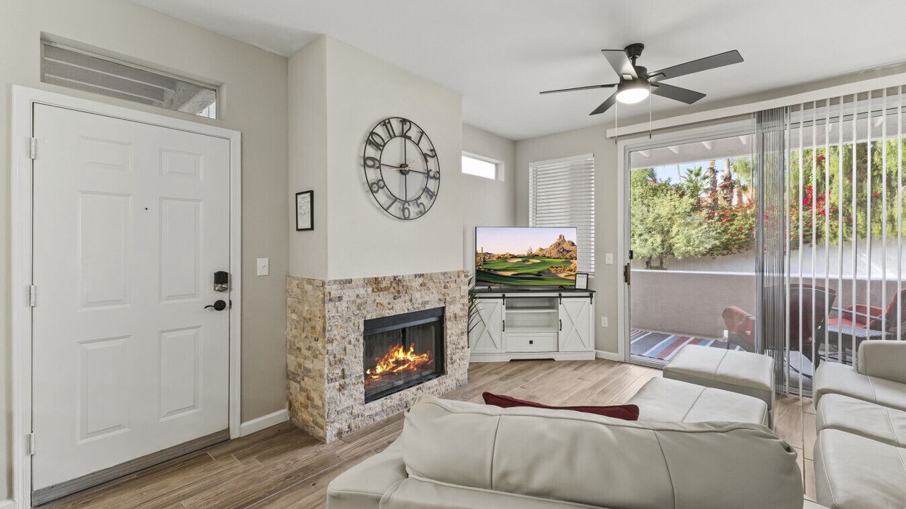 Photo of Livingroom in Central Scottsdale