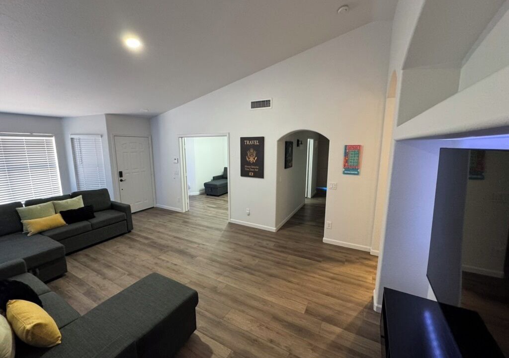 Photo of Livingroom in Arrowhead Ranch