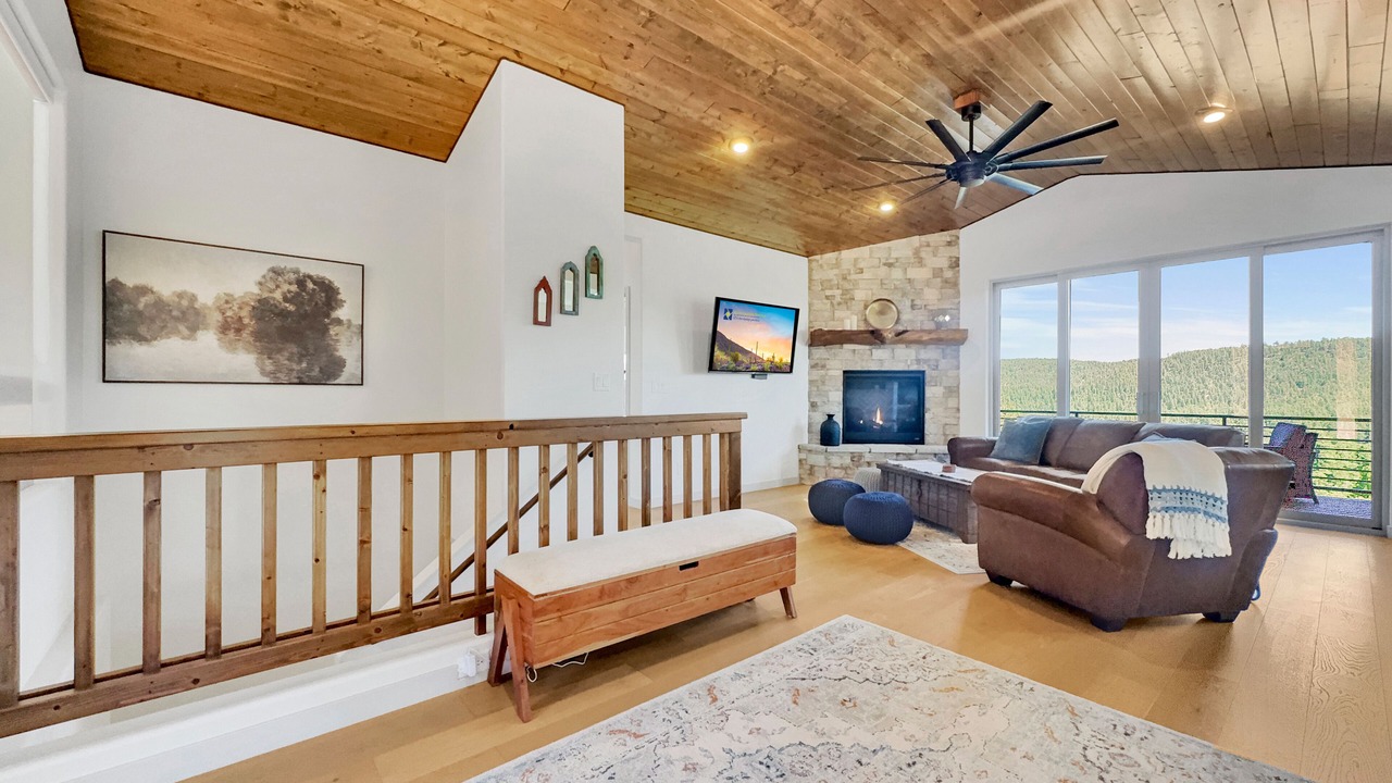 Photo of Livingroom in Strawberry