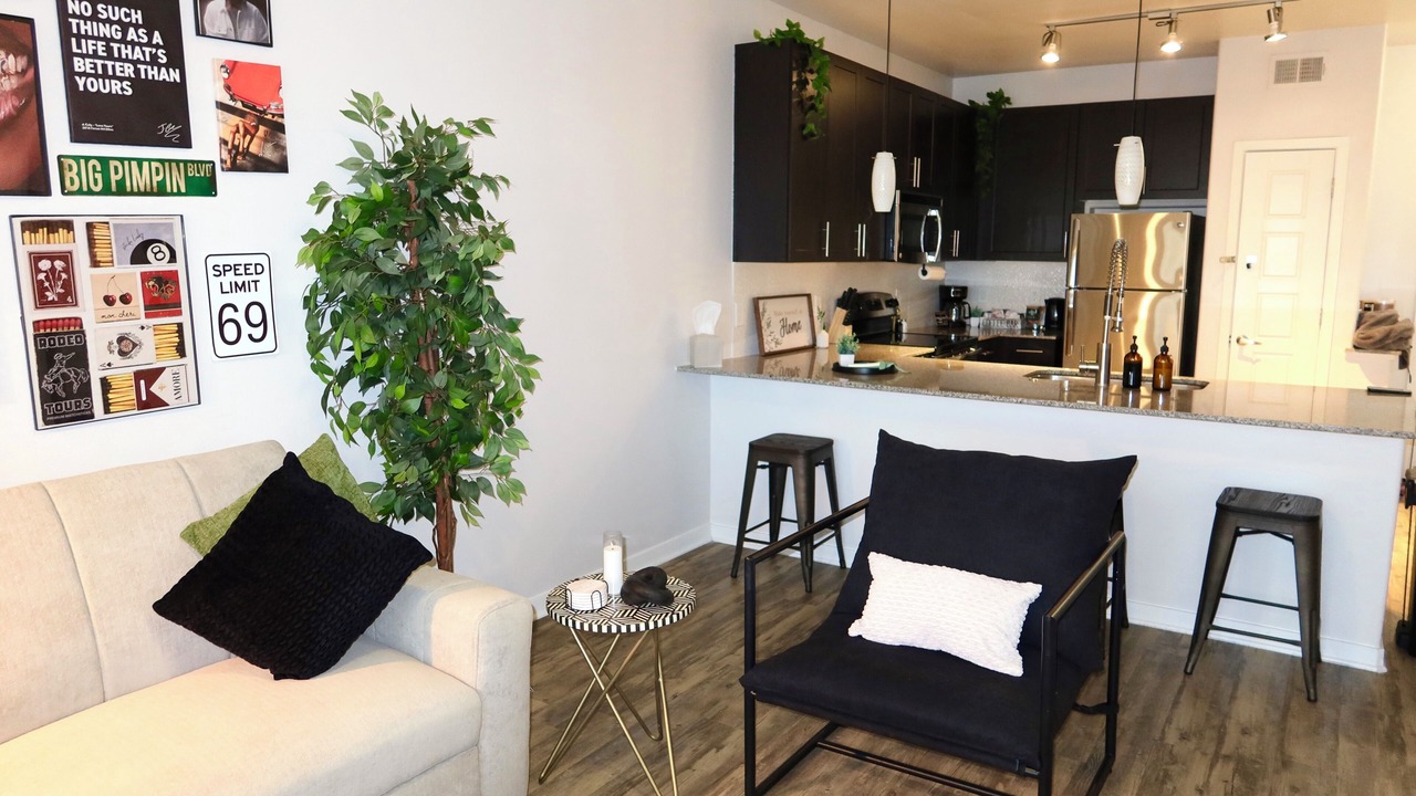 Photo of Livingroom in Pointe Scottsdale
