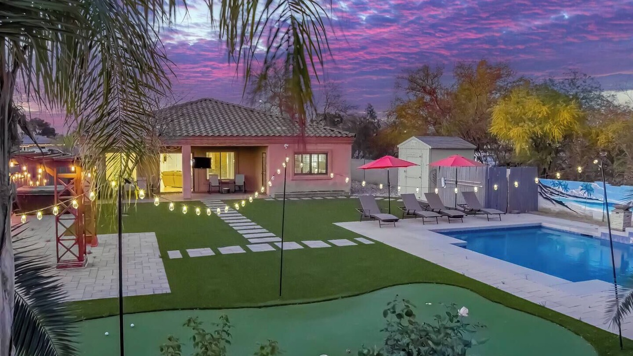 Photo of Outdoor in Paradise Valley Village
