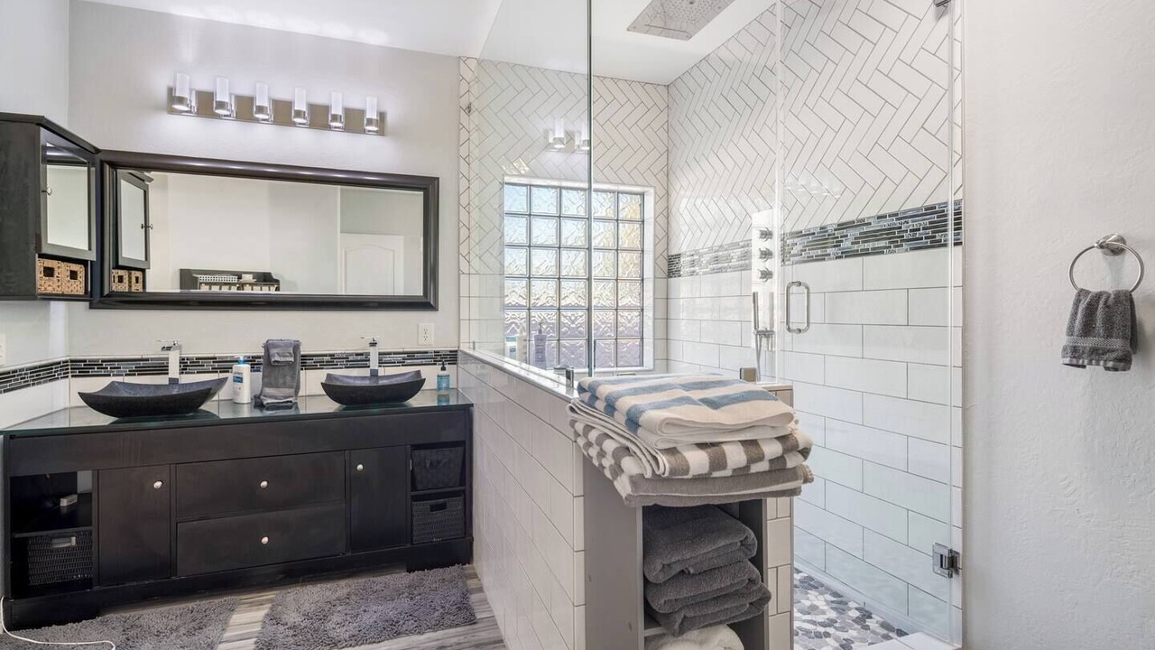 Photo of Bathroom in Paradise Valley Village