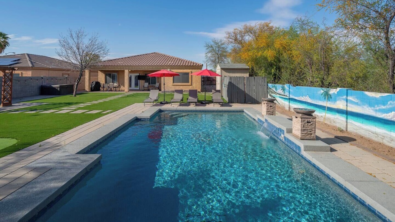 Photo of Outdoor in Paradise Valley Village