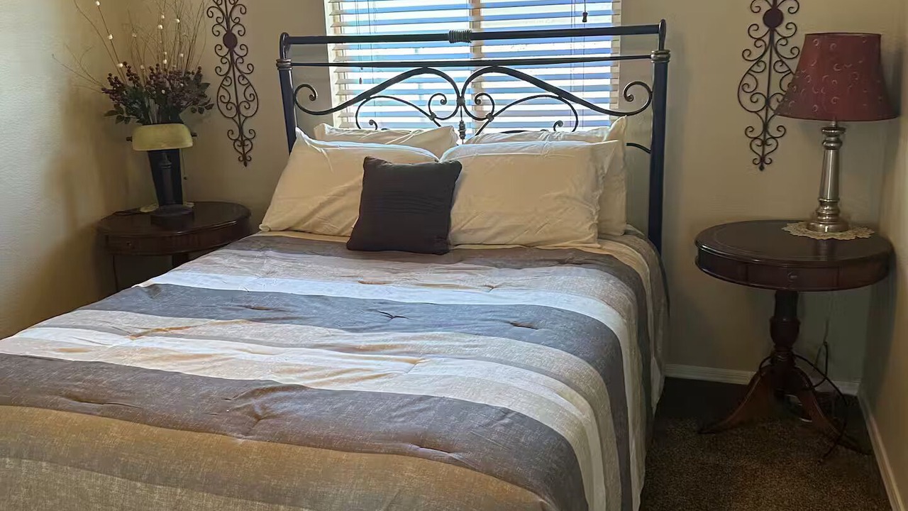 Photo of Bedroom in Mohave Valley