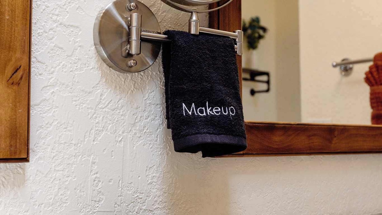 Photo of Bathroom in Cottonwood-Verde Village