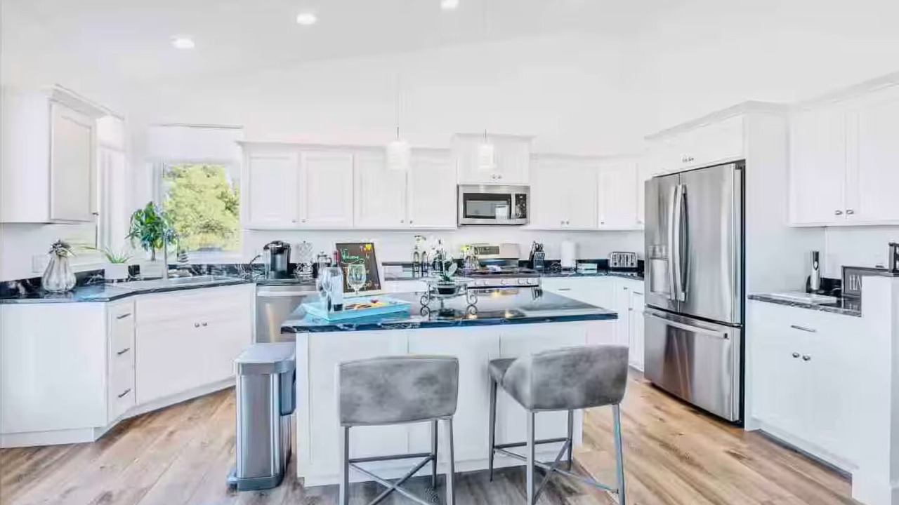Photo of Kitchen in Cottonwood
