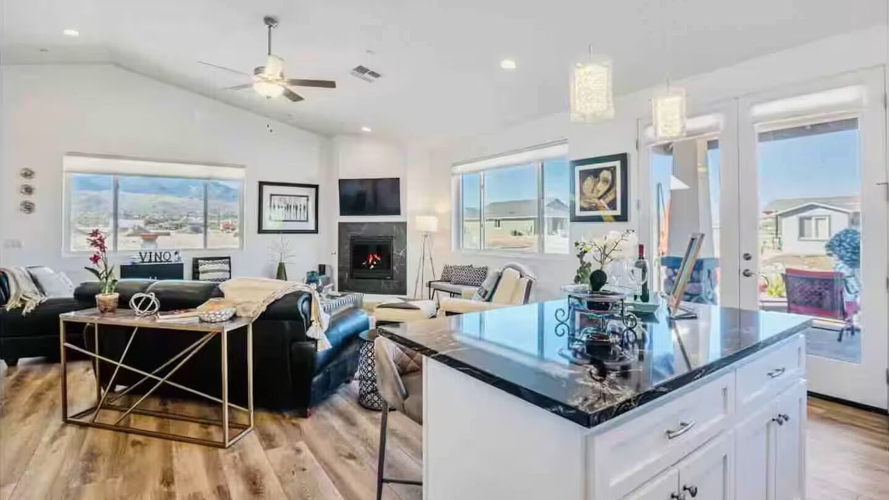 Photo of Livingroom in Cottonwood