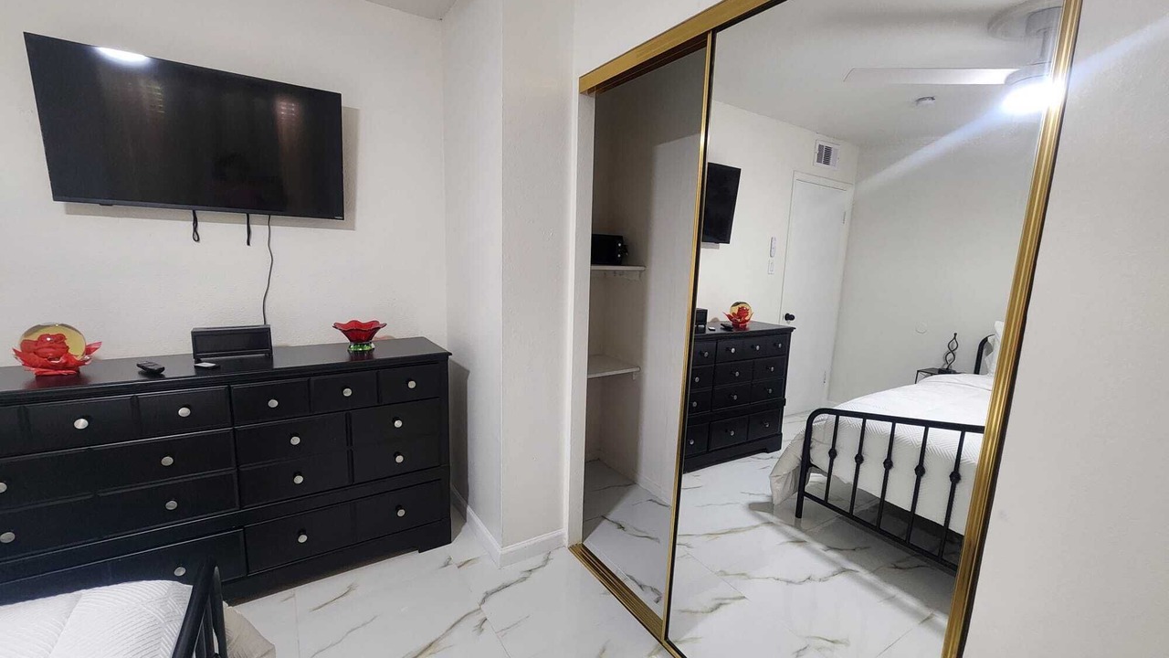 Photo of Bedroom in Glendale