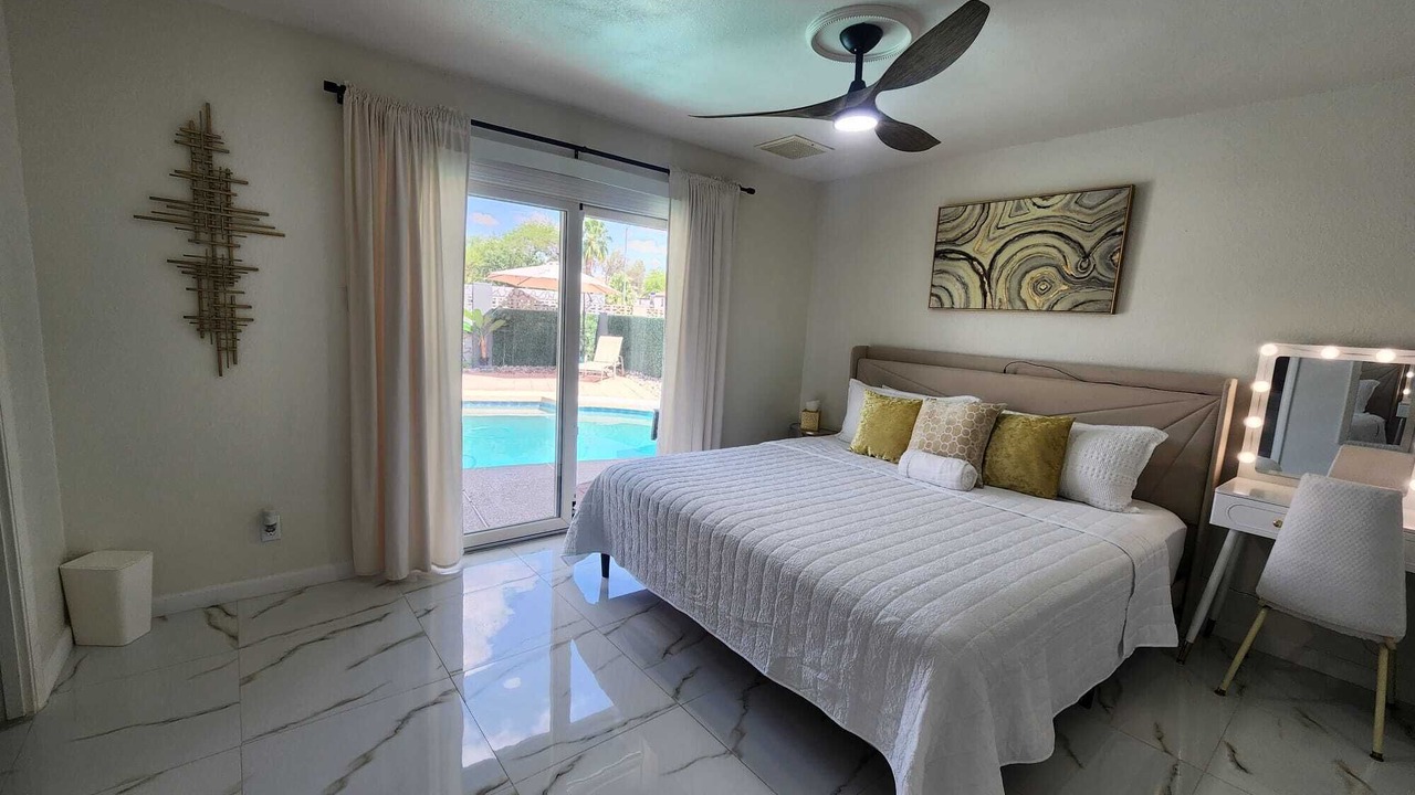 Photo of Bedroom in Glendale