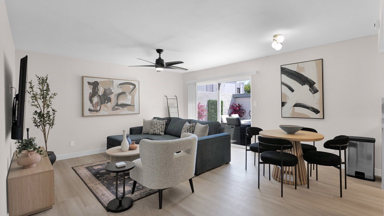 Photo of Livingroom in Pointe Scottsdale