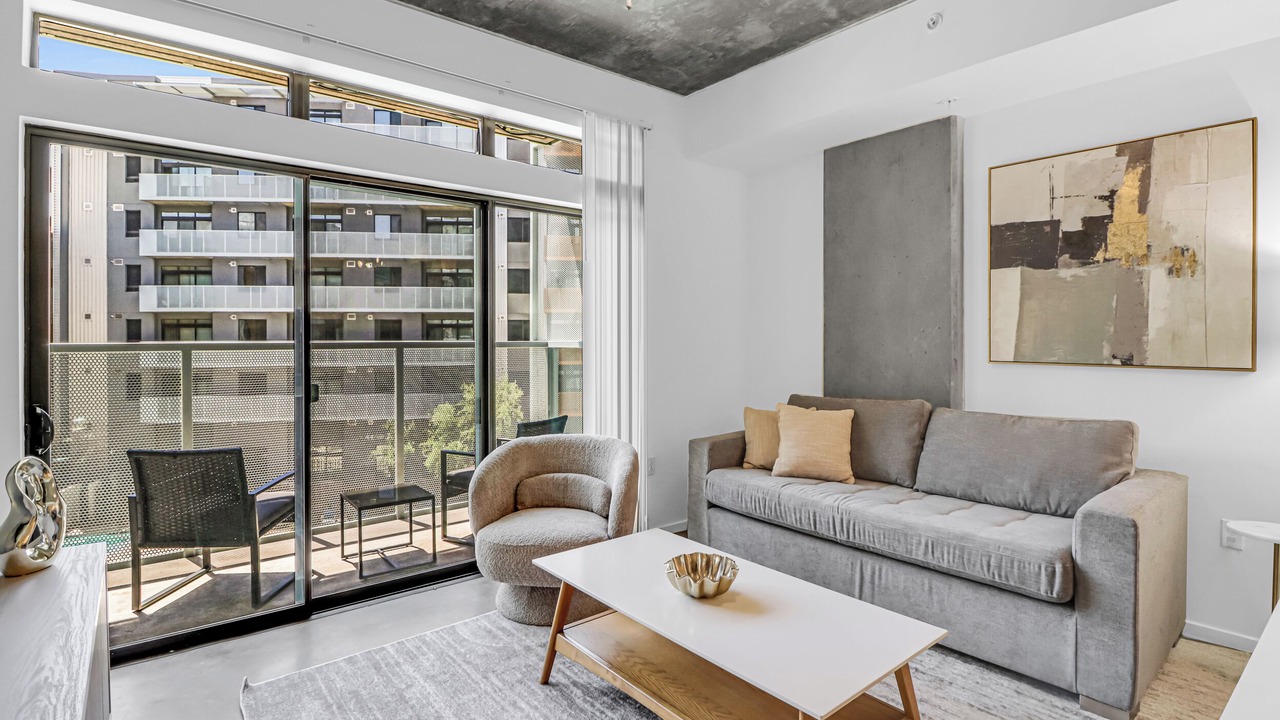 Photo of Livingroom in Evans Churchill