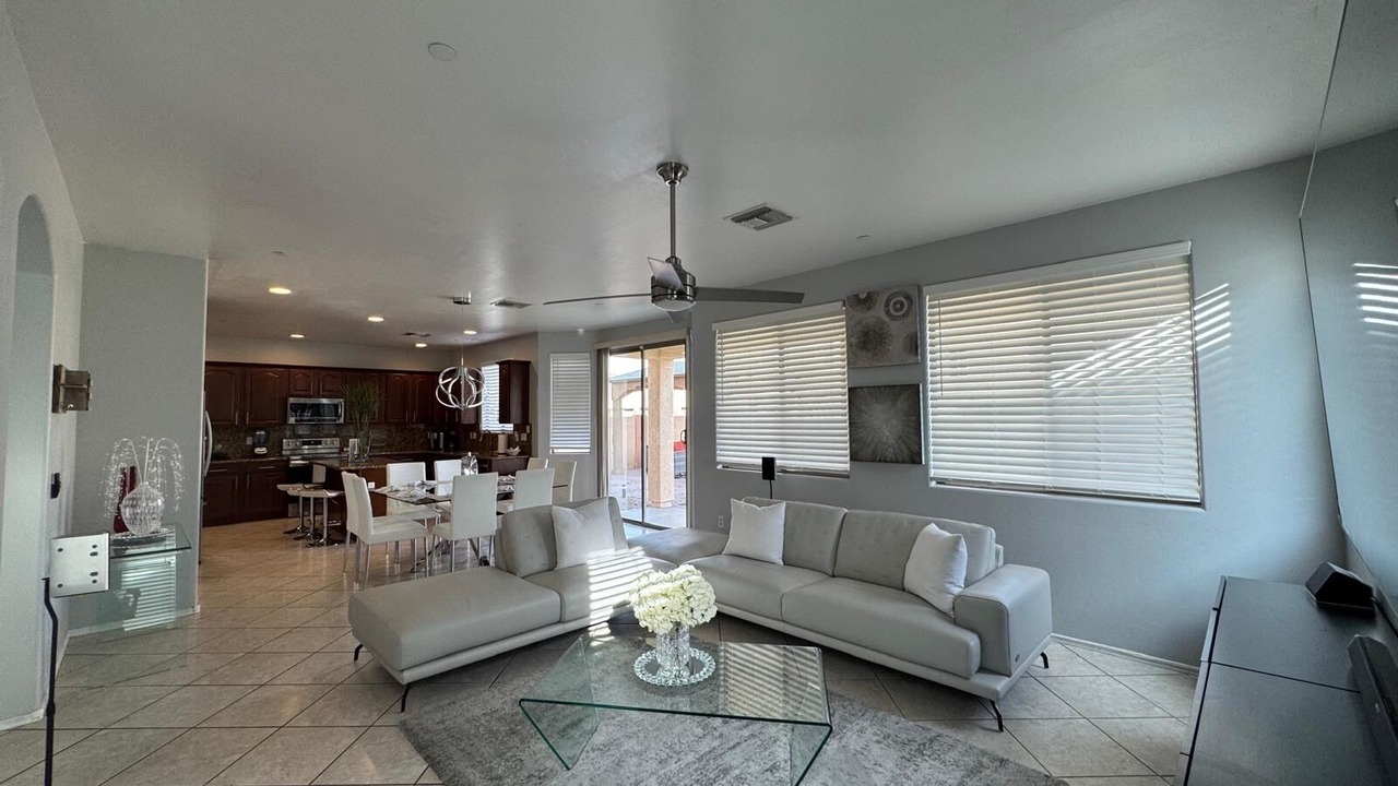 Photo of Livingroom in Tucson