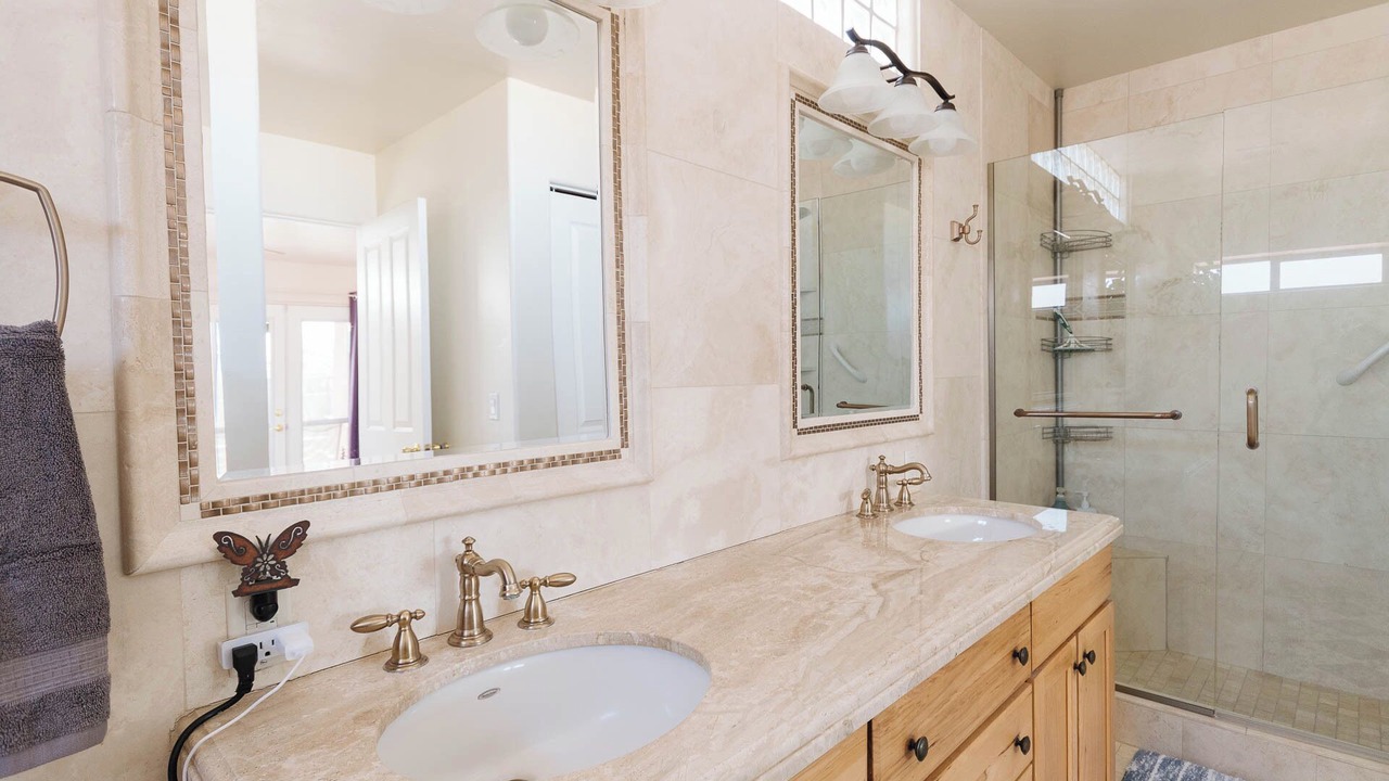 Photo of Bathroom in Cottonwood-Verde Village