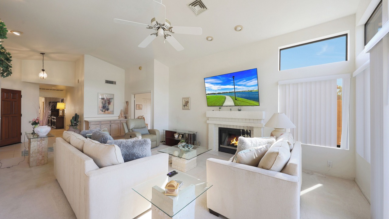 Photo of Livingroom in Westbrook Village