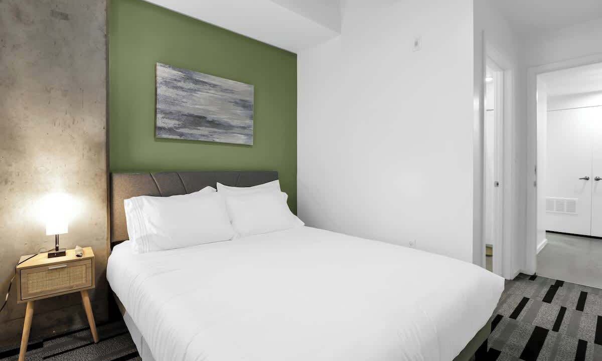Photo of Bedroom in Evans Churchill
