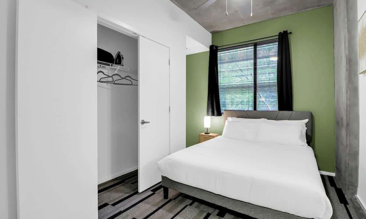 Photo of Bedroom in Evans Churchill