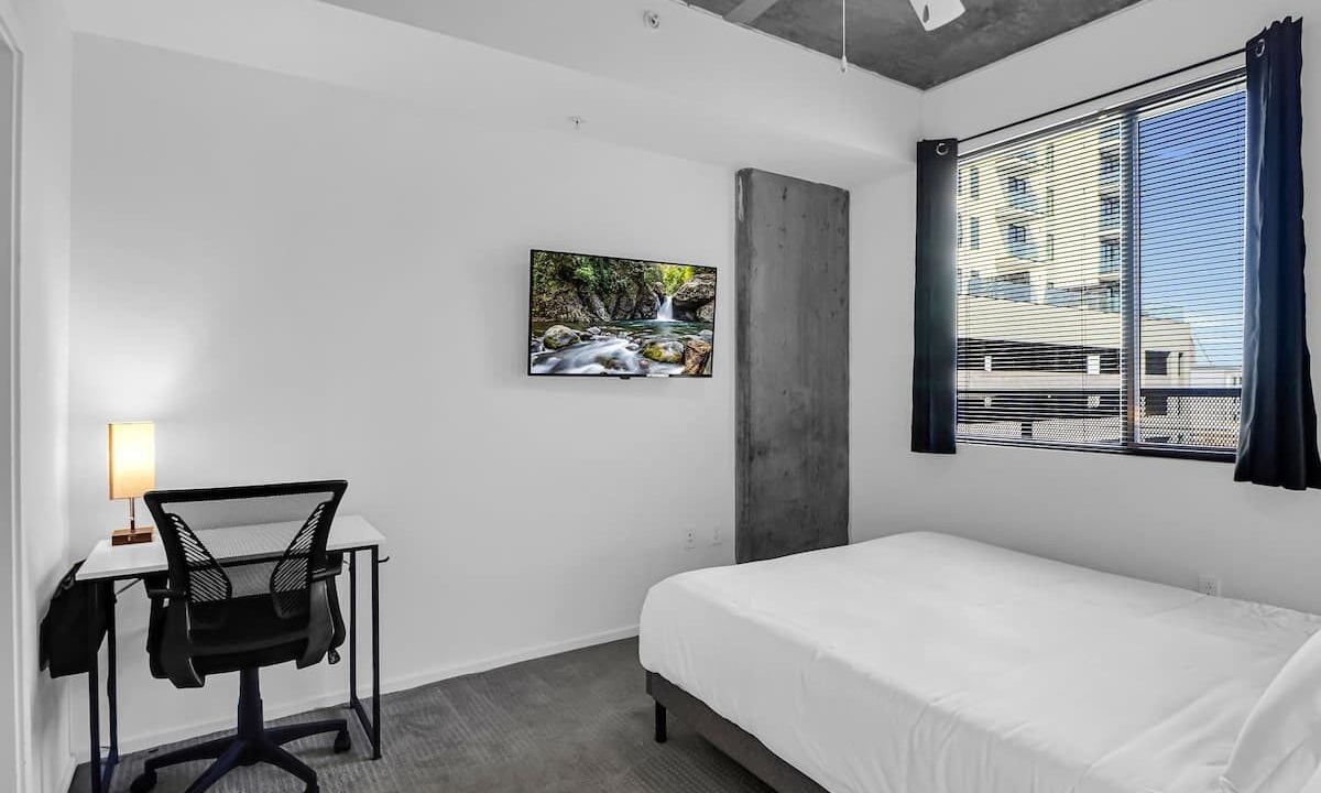 Photo of Bedroom in Evans Churchill