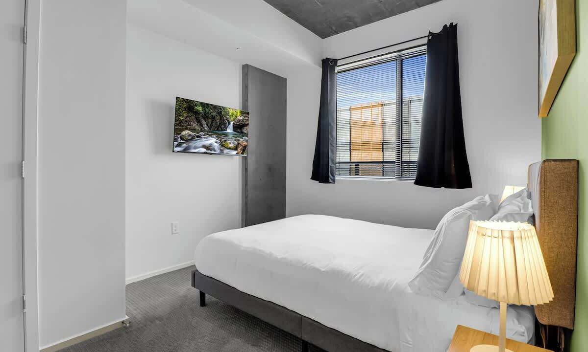 Photo of Bedroom in Evans Churchill