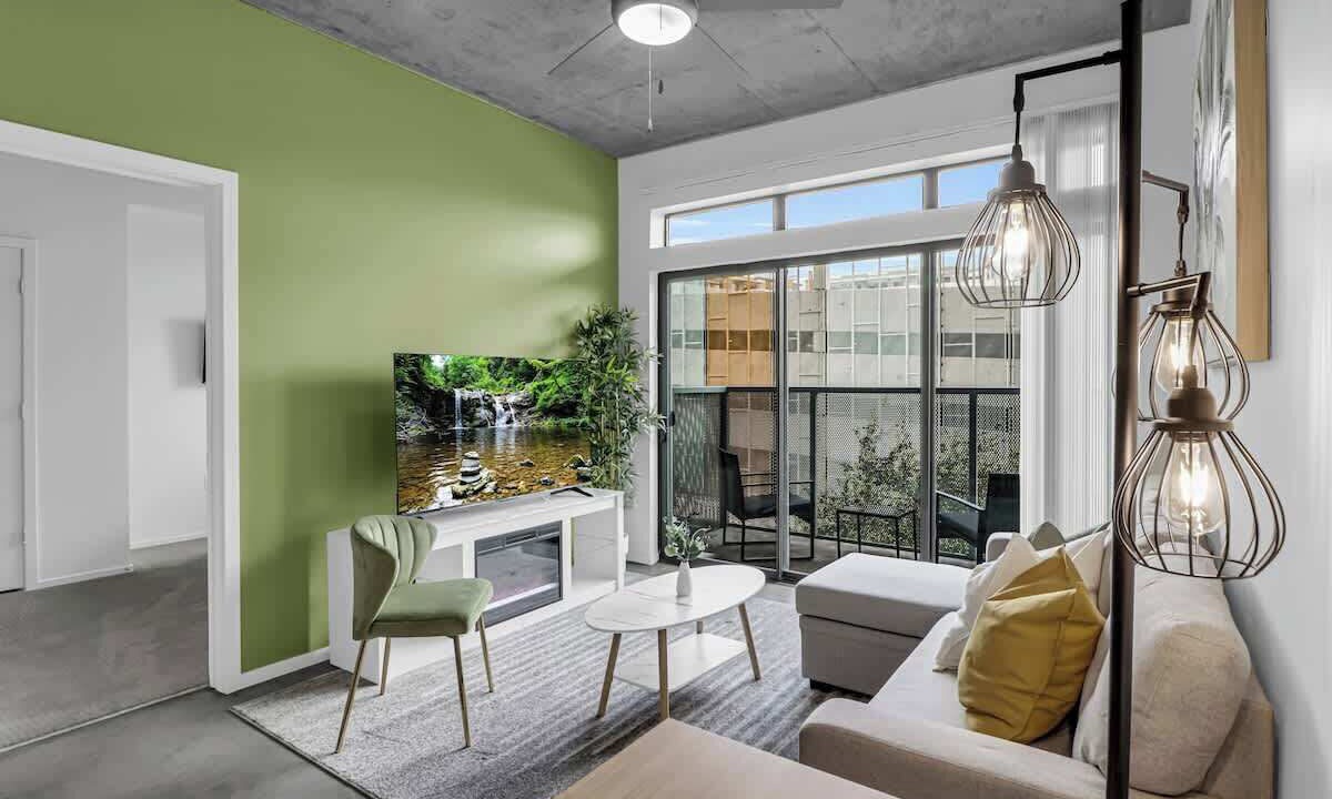 Photo of Livingroom in Evans Churchill