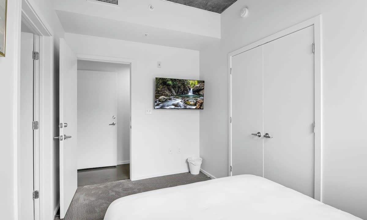 Photo of Bedroom in Evans Churchill