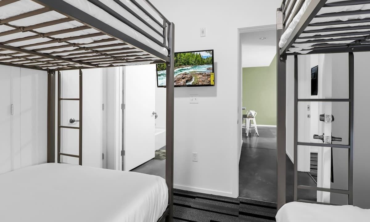 Photo of Bedroom in Evans Churchill
