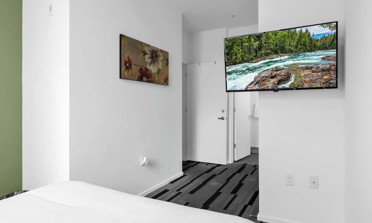 Photo of Bedroom in Evans Churchill