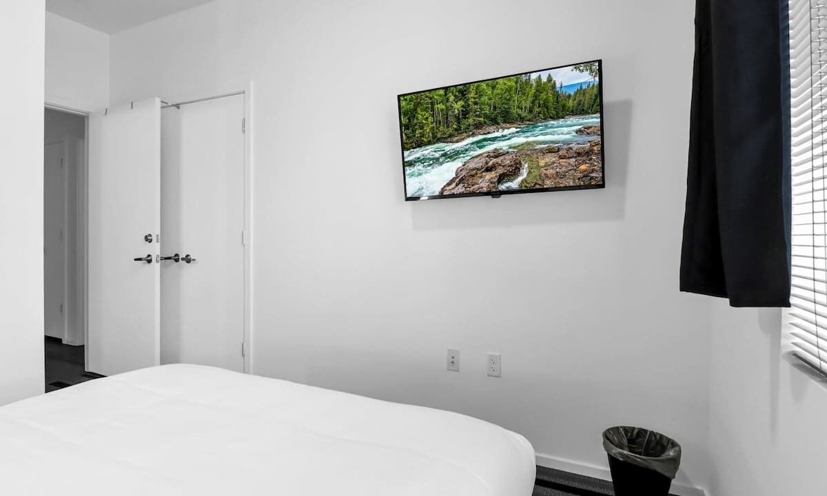 Photo of Bedroom in Evans Churchill