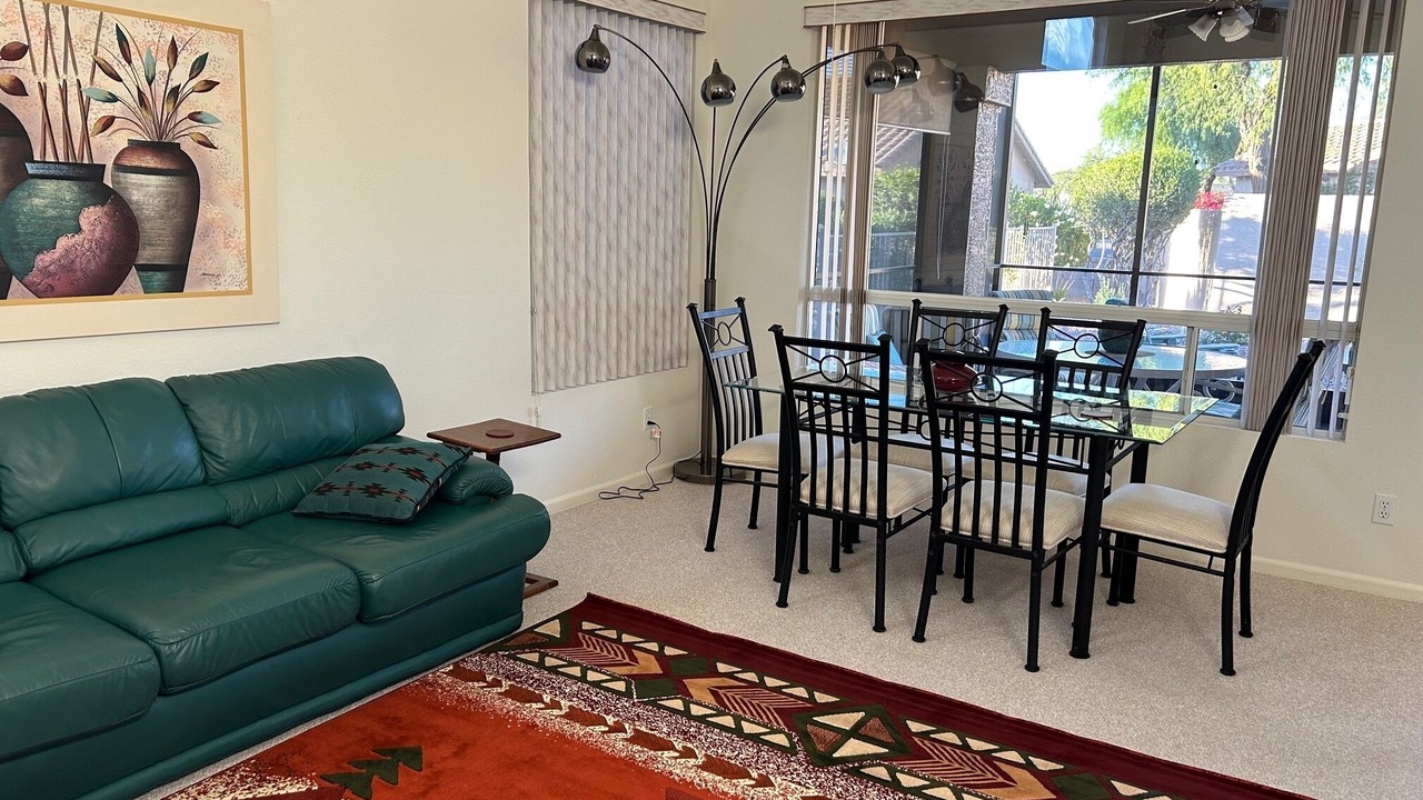 Photo of Livingroom in Gold Canyon
