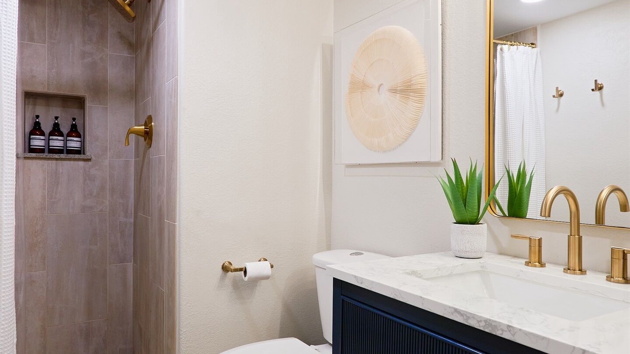 Photo of Bathroom in Scarlett Canyon