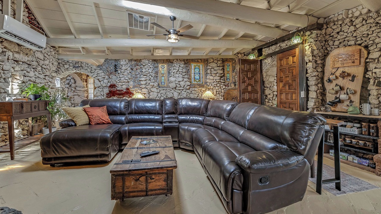 Photo of Livingroom in Tucson